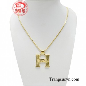 Bộ dây chữ H mạnh mẽ là lựa chọn bộ dây chuyền này là vô cùng chính xác bởi bộ dây chuyền giúp phái mạnh tự tin và sang trọng hơn