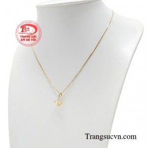 Sử dụng trang sức còn là nét văn hóa, tiêu chí thẩm mỹ và là thước đo đẳng cấp.