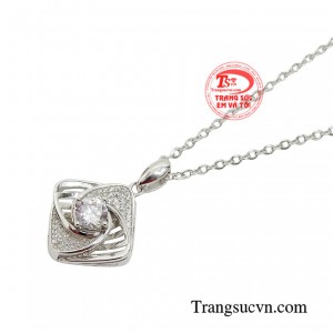Bộ trang sức đem lại cho bạn trải nghiệm tuyệt vời trong những khoảnh khắc của cuộc sống.