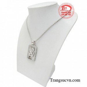 Sản phẩm vàng 10k bền đẹp, thiết kế tỉ mỉ hợp thời trang