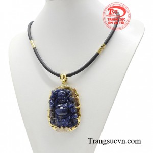 Đá saphire màu xanh là loại đá quý nhất trong các loại đá, nó có khả năng mang lại sự giàu sang, phú quý