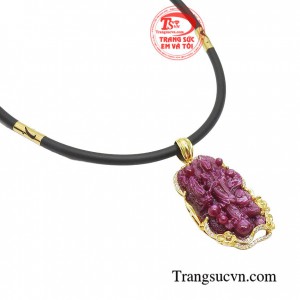 Mặt dây chuyền nam chạm khắc bọc vàng