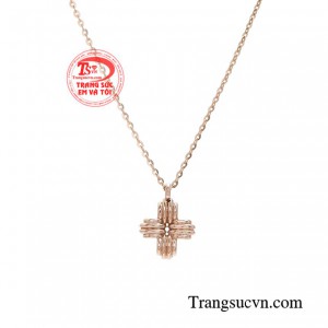 Hội tụ tâm huyết của thợ kim hoàn và sự sáng tạo của người thiết kế. 