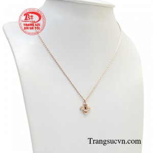 Sản phẩm đi đầu xu hướng thời trang mang đến cơ hội được sở hữu các thiết kế thời thượng với giá vô cùng ưu đãi. 