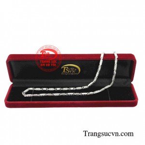 Dây chuyền bạc nam thần thái mang phong cách thời trang phóng khoáng hiện đại