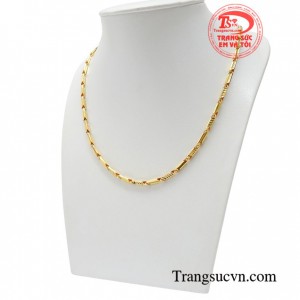 Thêm vào đó bạn đừng chạy theo xu hướng mà hãy theo đuổi những gì phù hợp trong việc định hình phong cách cá nhân của bạn
