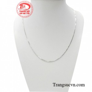 Dây chuyền nữ nhập khẩu duyên dáng món trang sức đơn giản cũng giúp bạn tô điểm cho diện mạo của mình thêm phần nổi bật và thu hút