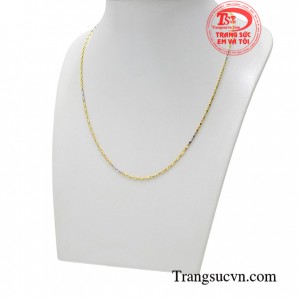 Thông qua món trang sức nhỏ xinh không chỉ tôn vinh những nét đẹp của người phụ nữ mà còn thể hiện cá tính, gu thẩm mỹ riêng biệt