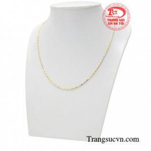 Dây chuyền nữ vàng tinh xảo được chế tác từ vàng 10k bền đẹp chắc chẵn sẽ là món quà yêu thích của các bạn nữ