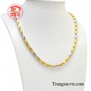 Đàn ông hiện đại vẫn thường đi tìm thành công ở những nơi xa xôi hay thường bó buộc mình theo tiêu chuẩn của xã hội. 