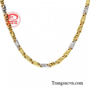 Bạn chỉ cần một chiếc dây chuyền để đem đến sự tự tin từ chính bên trong mình.