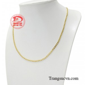 Và để tạo nên điều đó thì các chàng trai cần sở hữu cho mình một chiếc dây chuyền thật phong cách và lôi cuốn. 
