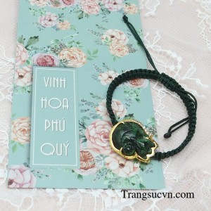 Trang sức hồ ly có tác dụng thúc đẩy sự đào hoa, may mắn trong tình duyên, gắn kết hạnh phúc gia đình