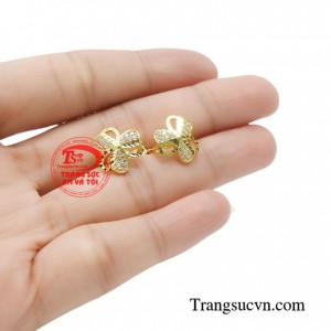 Mẫu hoa tai này phù hợp cho những bạn nữ thích phong cách tinh tế, thanh lịch