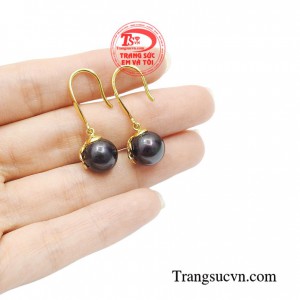 Hoa tai ngọc trai đen huyền bí mang đến những điều may mắn, sự thịnh vượng trong gia đạo