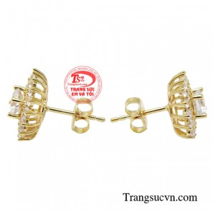 Sẽ thật là thiếu sót nếu như bộ trang phục không có điểm nhấn đặc biệt.