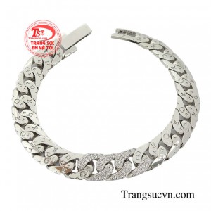 Vàng bạc trang sức nam: Năm 2024, Ngọc Thẩm Jewelry tự hào giới thiệu bộ sưu tập trang sức nam cao cấp với đa dạng sản phẩm, từ nhẫn đến dây chuyền. Hãy đến cửa hàng của chúng tôi để tìm kiếm sự sang trọng và phù hợp với phong cách của bạn.