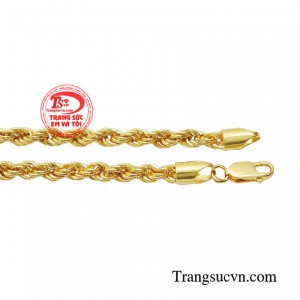 Bởi vậy mà việc sở hữu cho mình một chiếc lắc tay là vô cùng cần thiết để tiếp thêm sự tự tin cho chính bạn.