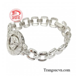 Chiếc lắc tay chính là mảnh ghép không thể thiếu để giúp bạn hoàn thiện hơn trong diện mạo của chính mình.
