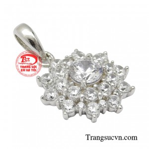 Vậy nên chị em hãy nhớ ngoại hình và phong cách thời trang là vô cùng quan trọng. 