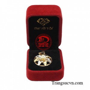 Mặt Dây Chuyền Vàng