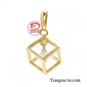 Vẻ đẹp kết nối cảm xúc nâng tầm quan trọng của người phụ nữ. 