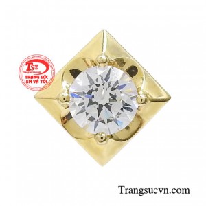 Mặt dây nữ vàng quyến rũ không chỉ giúp cho chị em có vẻ ngoài hấp dẫn mà còn toát lên nét đẹp đầy tự tin.