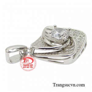 Đây sẽ là món trang sức giúp bạn ghi trong mắt người đối diện.