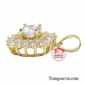 Vậy nên chọn một chiếc mặt dây phù hợp sẽ giúp bạn chứng tỏ được cái tôi cá nhân mà bạn muốn thể hiện.