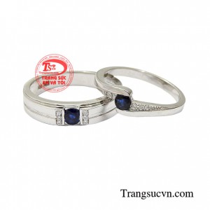 Nhẫn cưới sapphire thủy chung là minh chứng cho tình yêu sự hạnh phúc của các cặp đôi, là tín vật tình yêu dành cho nhau