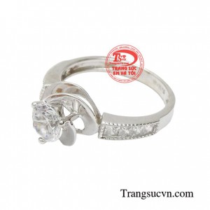 Nhẫn hoa hồng đẹp là sản phẩm được thiết kế 3D mang đến vẻ đẹp sang trọng