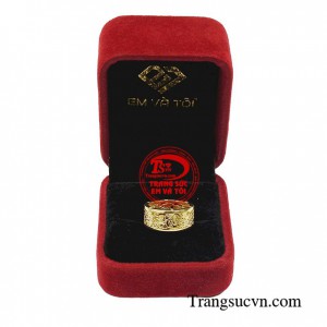 Nhẫn nữ vàng gắn Kim Cương thiên nhiên dành cho phái đẹp