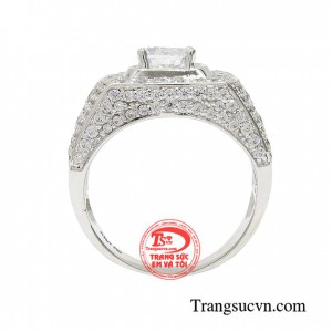 Sự tự tin cùng với bản lĩnh của một người đàn ông thành đạt sẽ khiến cho bất kì cô gái nào cũng phải say mê và ngưỡng mộ