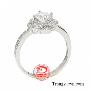 Nhẫn nữ đẹp theo phong cách Hàn Quốc trẻ trung, hiện đại chắc chắn làm hài lòng các bạn nữ