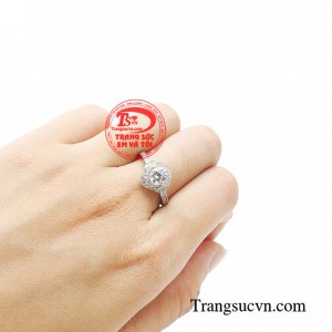 Nhẫn nữ đẹp lấp lánh