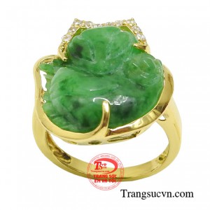 Vậy nên chiếc nhẫn này rất thích hợp làm quà tặng người thân và bạn bè.