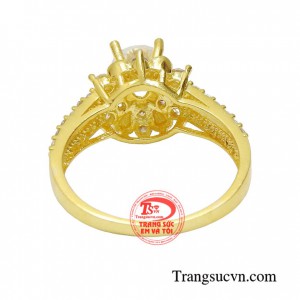 Nhẫn nữ phú quý