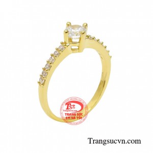 Nhẫn nữ quyến rũ là sản phẩm xu hướng được yêu thích trong năm nay