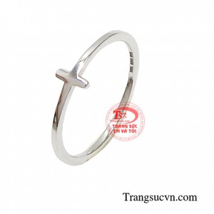 Nhẫn thánh giá đẹp được chế tác kiểu dáng độc đáo mang lại vẻ cá tính cho người đeo