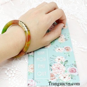 Ngọc cẩm thạch thiên nhiên