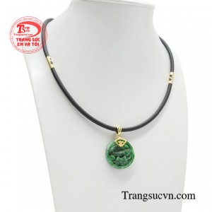 Rồng được xem là biểu tượng của sức mạnh, phú quý, cao sang. 