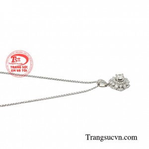 Bộ dây kim cương đẳng cấp là lựa chọn hoàn hảo dành tặng vợ trong các dịp lễ