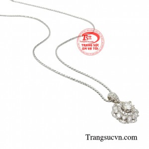 Bộ dây kim cương đẳng cấp là bộ trang sức mà mọi cô gái đều muốn sở hữu