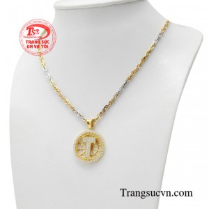 Có một sự thật không thể chối cãi là chính dung mạo lại là điều đáng chú ý đầu tiên khi đối diện một người.