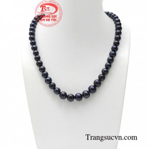 Chuỗi ngọc trai thịnh vượng mang đến vẻ đẹp kiêu kì, sang trọng cho người đeo