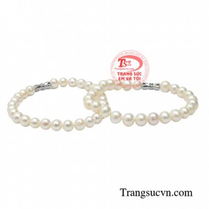 Chuỗi tay ngọc trai đài các