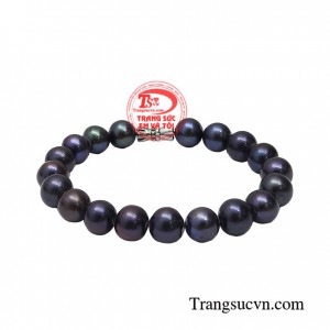 Chuỗi tay ngọc trai huyền bí tượng trưng cho sự trung thủy, son sắt một lòng