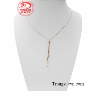 Dây chuyền nữ phong cách quyến rũ là một món quà dễ tặng dù là bạn đang muốn tỏ tình với cô ấy hay muốn dành tặng cho người yêu sự bất ngờ, muốn cảm ơn bà xã