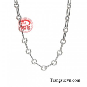 Dù là chi tiết nhỏ nhưng lại gây ấn tượng, tạo nên đẳng cấp phái mạnh chỉ qua chiếc dây chuyền vàng phong cách.