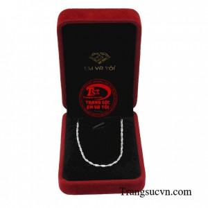 Dây chuyền sang trọng nữ tính